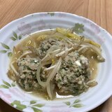 残った鍋の野菜で鶏団子スープ